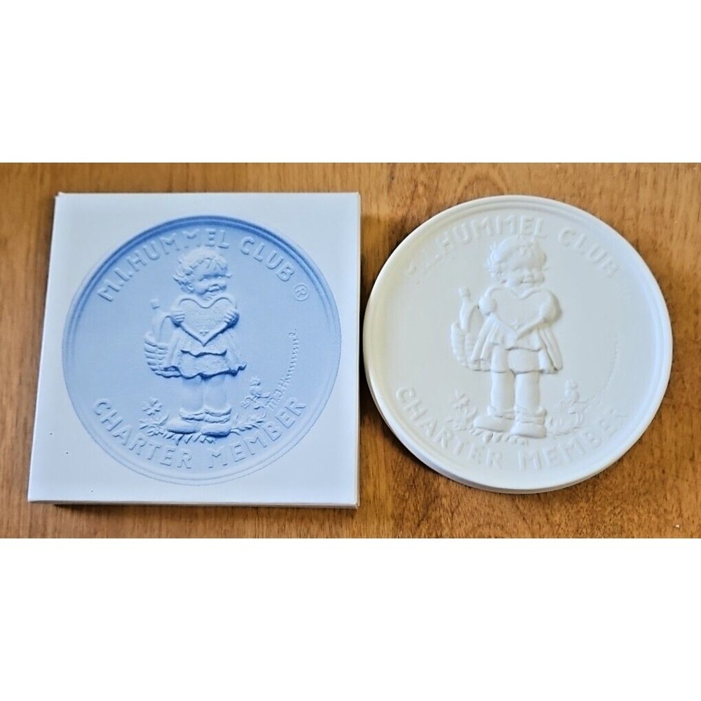 M.I.‎ Hummel Club/ Celebrating 20 Years 1977-1997 Ceramic Medallion